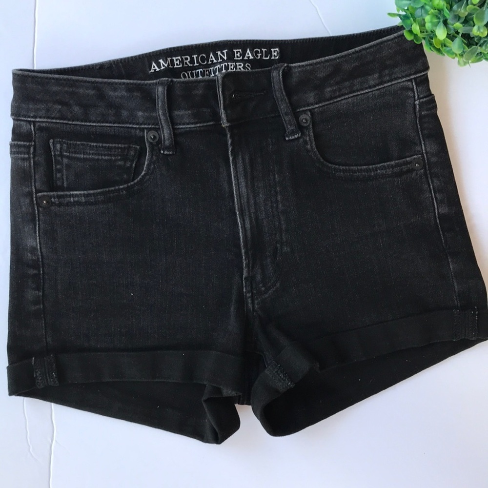 AEO Black Super Stretch Hi-Rise Shortie Short